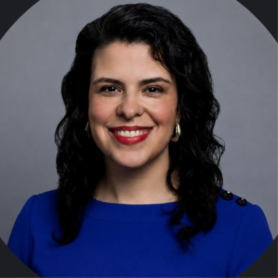 Monique Diaz headshot